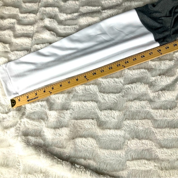 NFL Team Apparel Mens Tampa Bay Buccaneers Xl Long Sleeve Shirt NWT - Picture 6 of 8